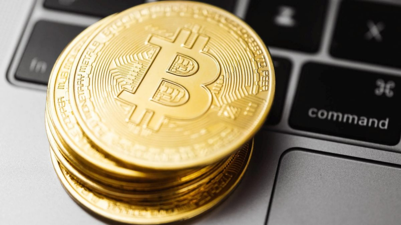 Биткоин начал неделю с подъёма выше ,000, но он может оказаться под угрозой