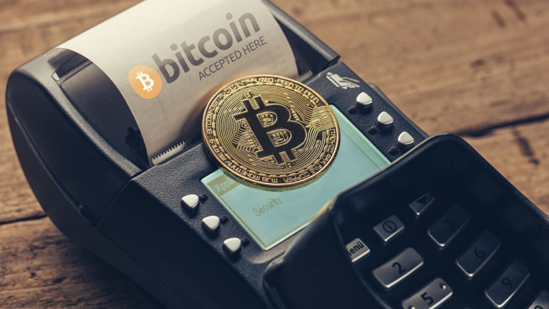 В июле расходы по криптовалютным картам выросли на 2,5 раза до 9 млн
